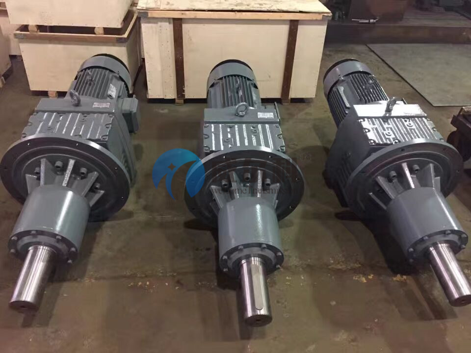 玖龍紙業(yè)訂購我司非標減速機9臺，維修十噸級減速機一臺